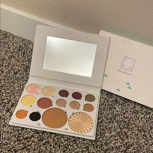 OFRA Pro Palette - Glow Into Winter